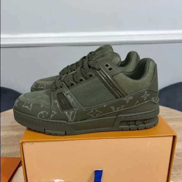 Men's Olive Louis Vuitton Trainer Khaki Sneakers - Picture 1 of 9